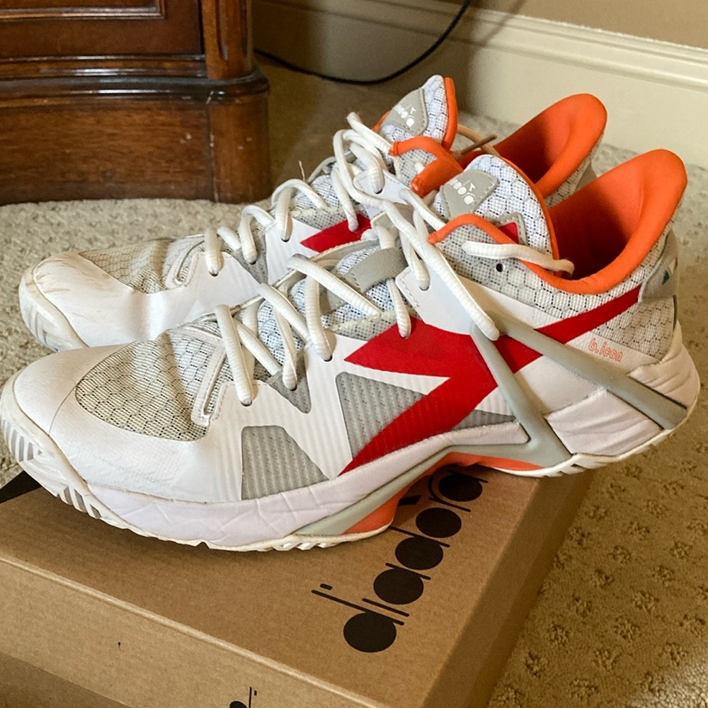 Diadora tennis court shoes